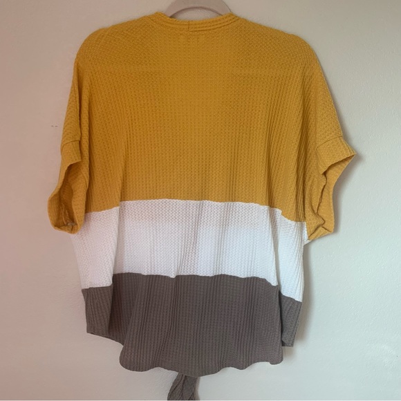 Umgee USA Pullover Tie Waist Waffle Knit Top Womens L Short Sleeve V Neck - Picture 4 of 10